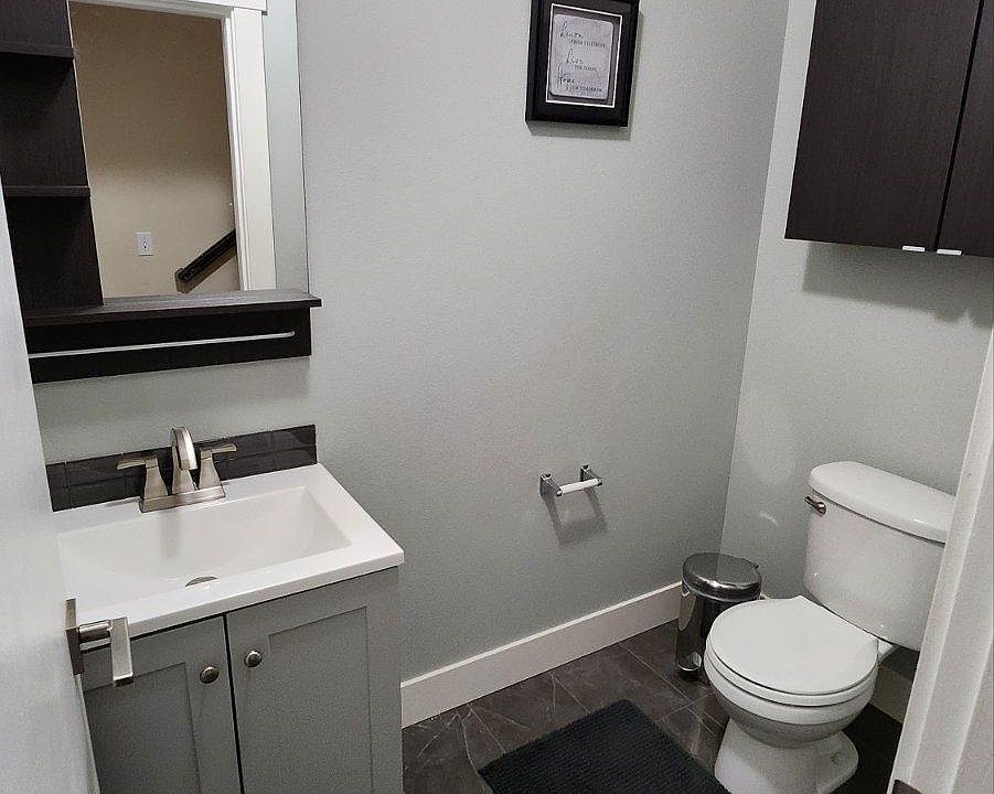 1st image of 2030 179th St E