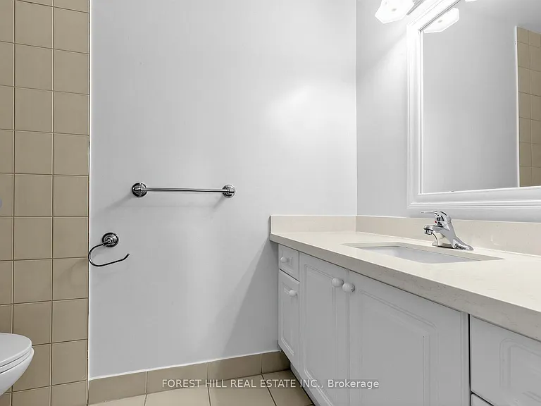 2500 Bathurst St #306 — Photo 21