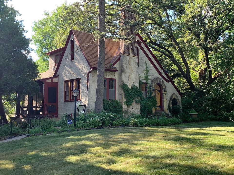 Large Tyrol Hills Cottage