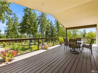 102 E Columbine Ln, Grapeview, WA 98546