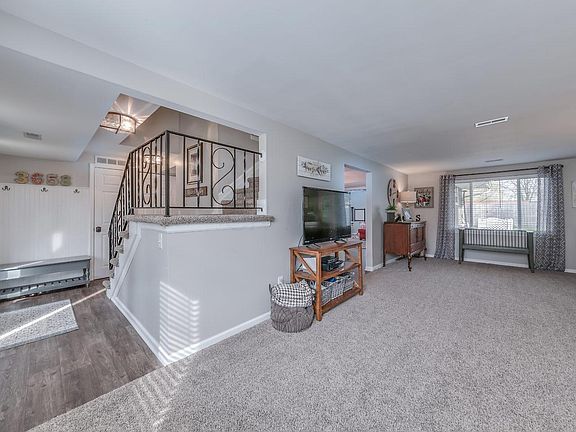 4th image of 3658 Panama Dr