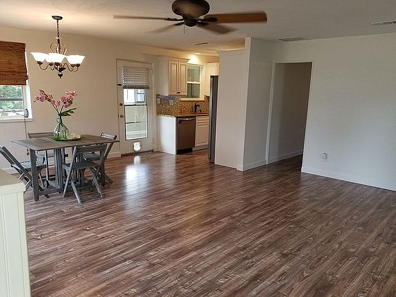 4th image of 29 Alamanda Dr