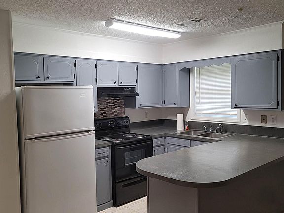 5th image of 516 Birchwood Dr