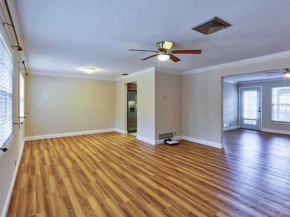 5th image of 4454 Lords Dr