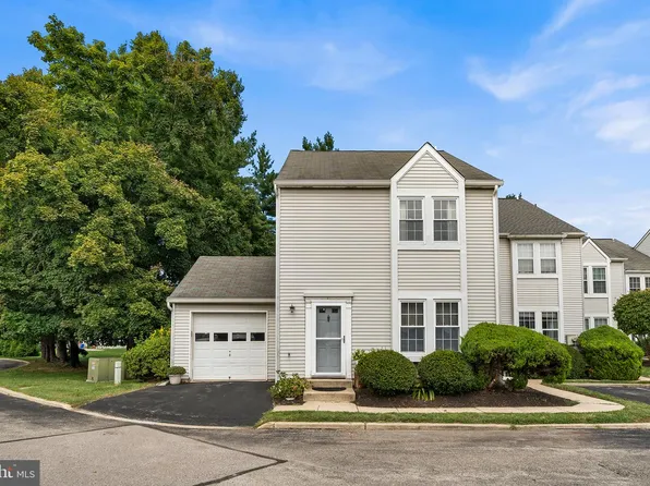 1 Maple Dr, Conshohocken, PA 19428