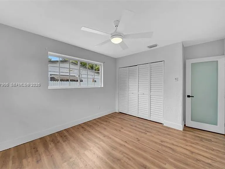 15010 NE 7th Ave — Photo 29