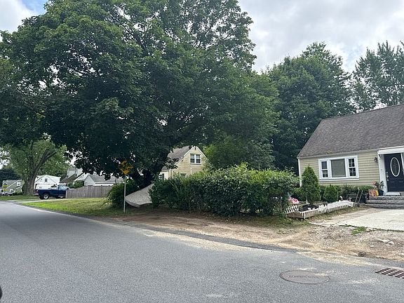 5th image of 43 Ellis Ave