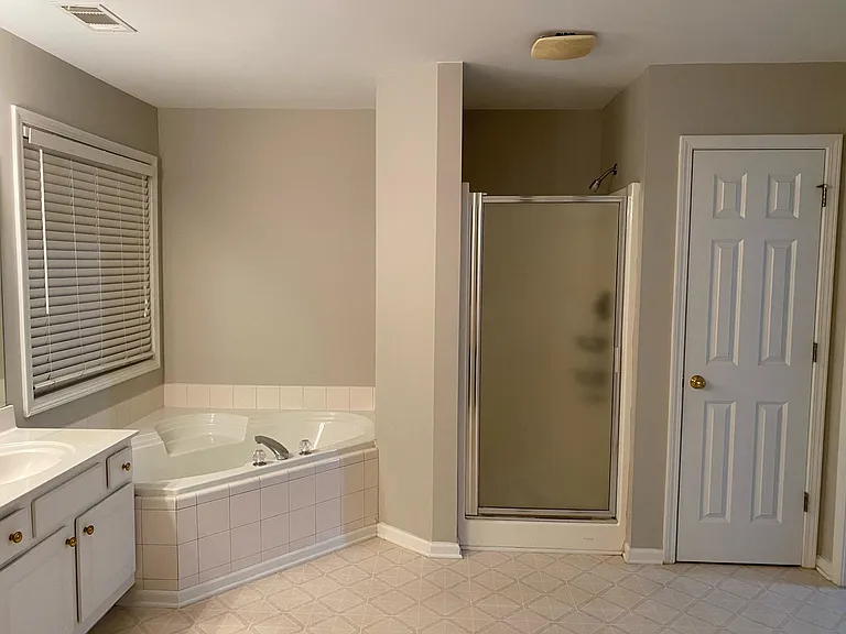 2689 McGuire Dr NW — Photo 14