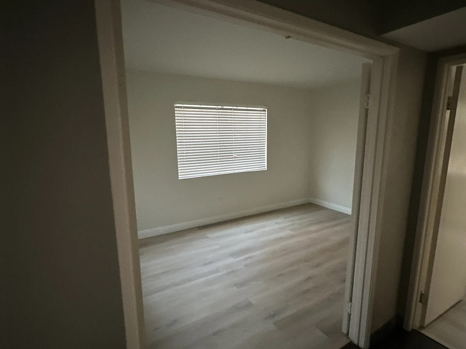 15742 S B St — Photo 3