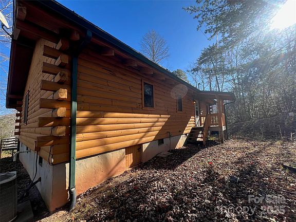 3rd image of 685 Possum Holler