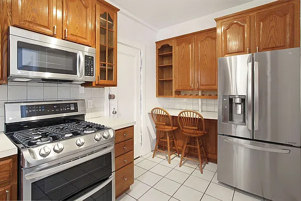 Sold by Compass | media 10