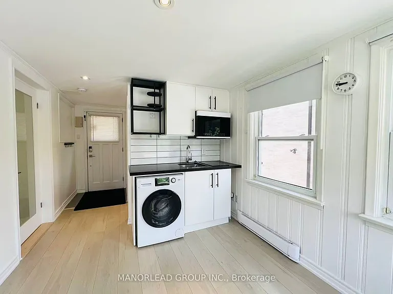 10 Greenyards Dr — Photo 18