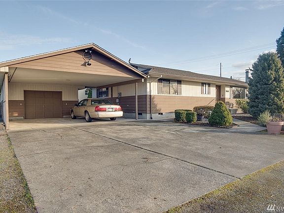 2nd image of 302 17th Avenue Ct