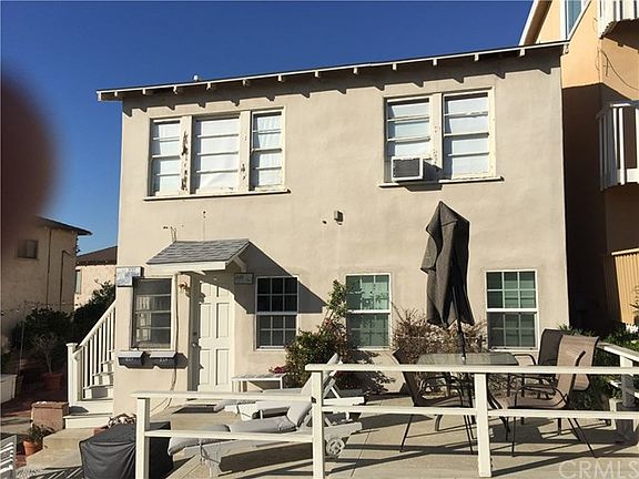 3rd image of 227 32nd St