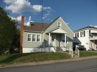 418 Highland Ave, Oak Hill, WV 25901