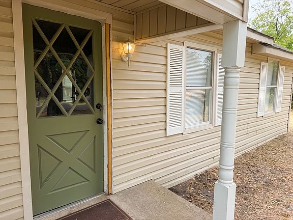 3rd image of 230 W Himes St