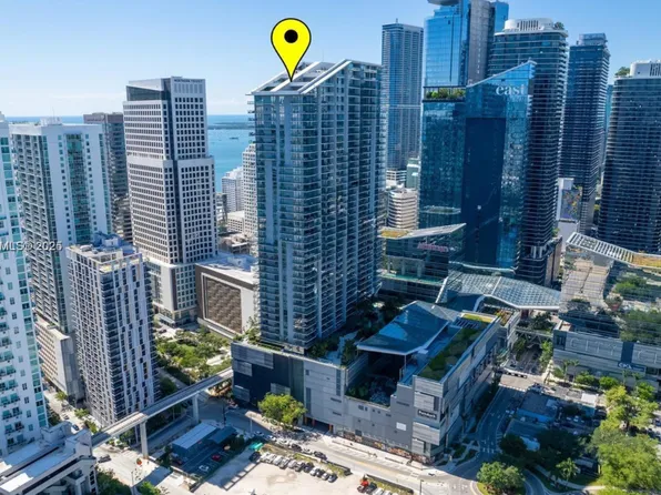 88 SW 7th St, Miami, FL