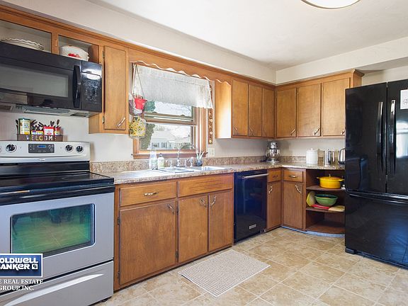 Kitchen Includes Appliances