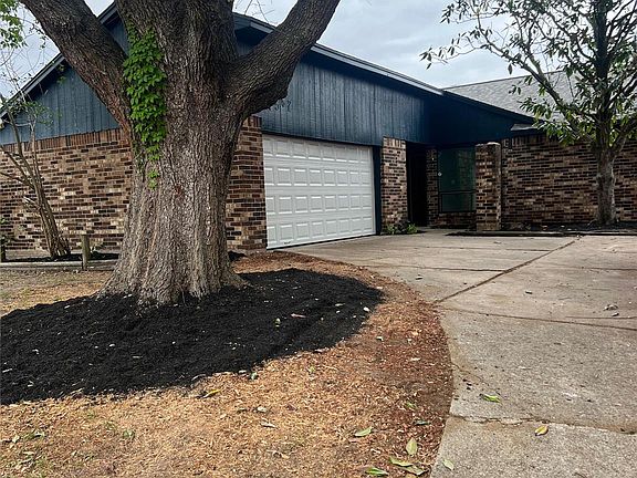 3rd image of 1362 Ambrosden Ln