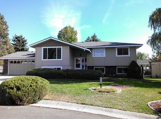 11414 N Crest Ct, Spokane, WA 99218