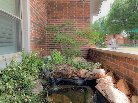 3rd image of 1217 Brentwood Dr