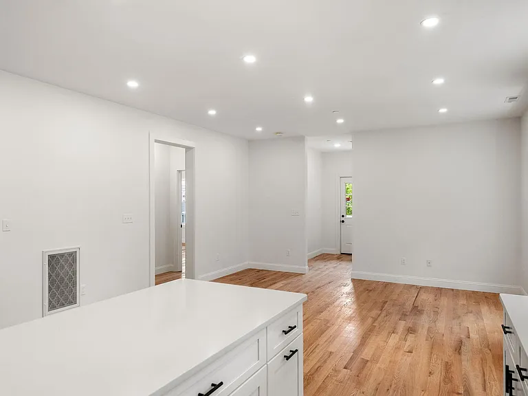 29 Hancock St #1 — Photo 7