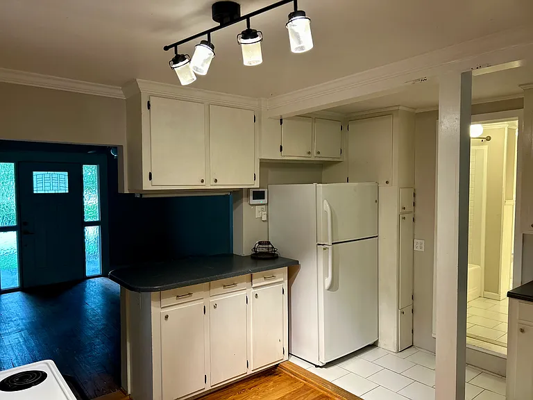806 S Woodrow St — Photo 12