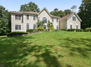 54 Morgan Dr, Sparta, NJ 07871