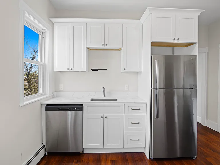 12 Redfield St #3 — Photo 16