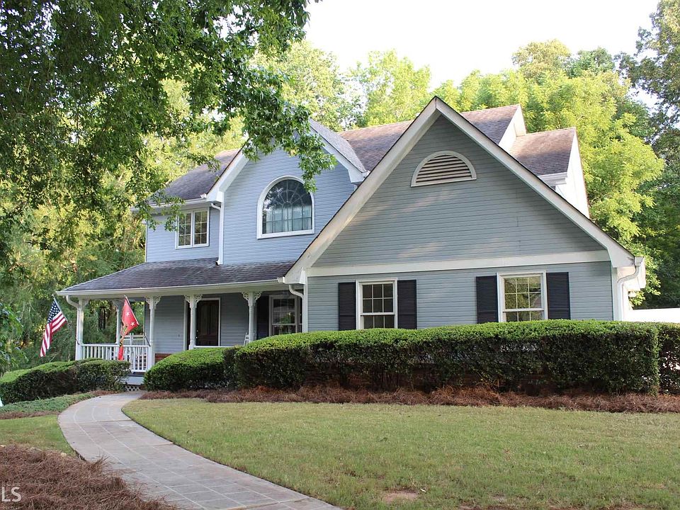 1st image of 555 Mapledale Trl