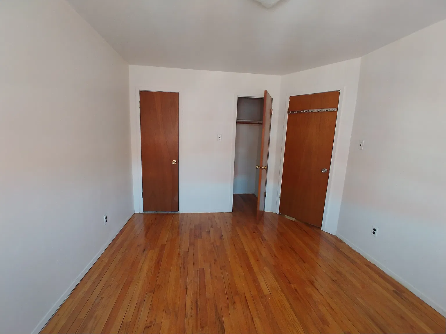 3 bed, 1.5 bath, 1000 sqft, $3,000 — Photo 4
