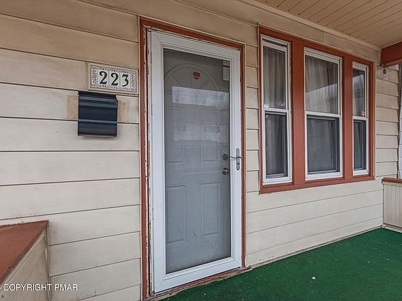 5th image of 221 S 223 Pine St