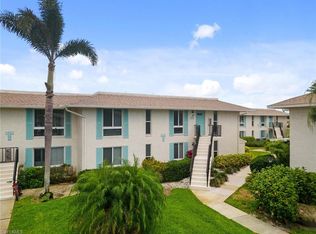 221 Palm Dr APT 2, Naples, FL 34112