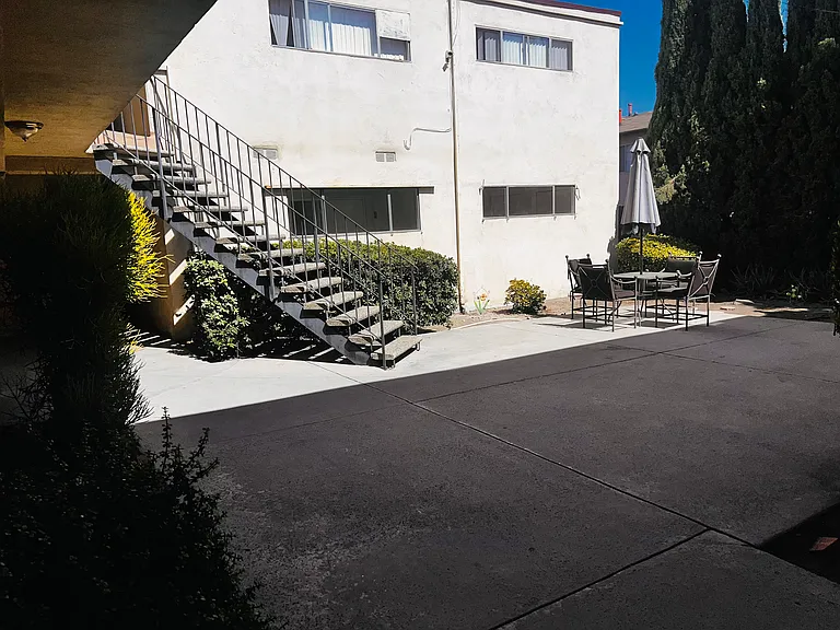 7826 Laurel Canyon Blvd #5 — Photo 14