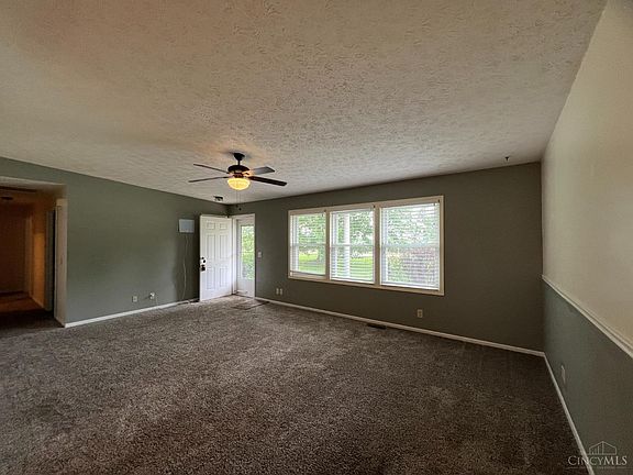 4th image of 7449 York Ridge Rd