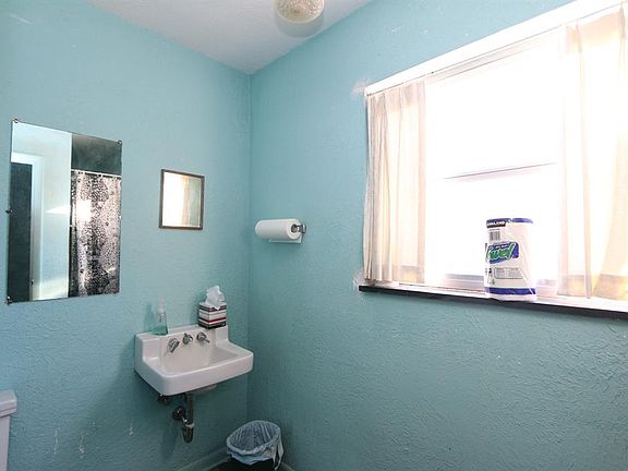 5th image of 2119 Keenan Ave