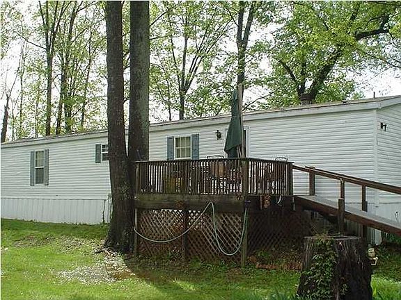2nd image of 471 Hemlock Dr