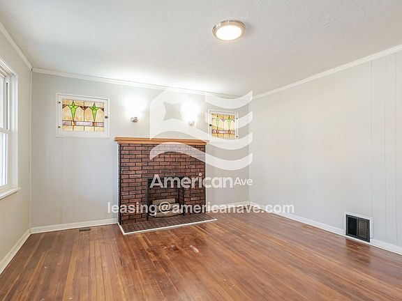 449519_003_wm_-_living_room_13605477.jpg