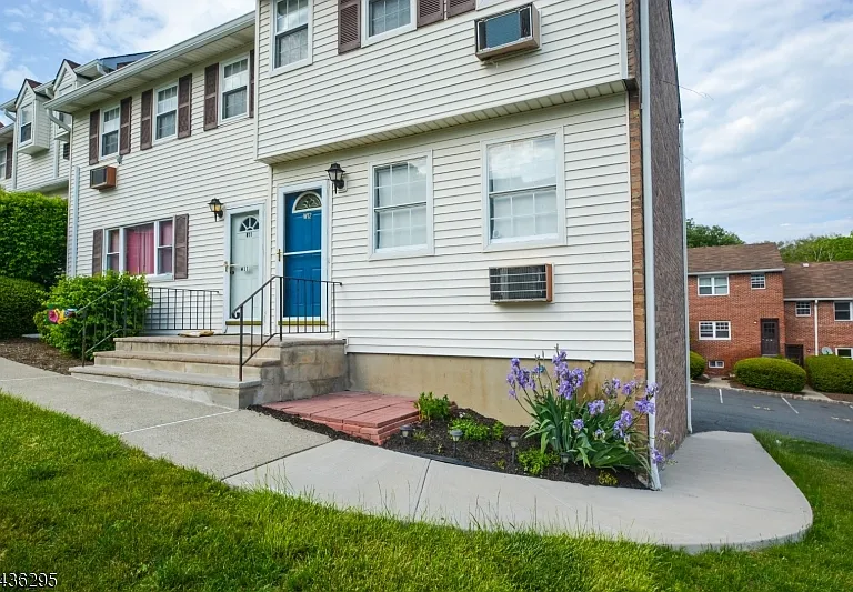 322 Richard Mine Rd #W12 — Photo 2