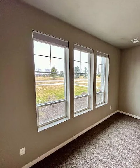 5728 W Stadium Ln — Photo 5