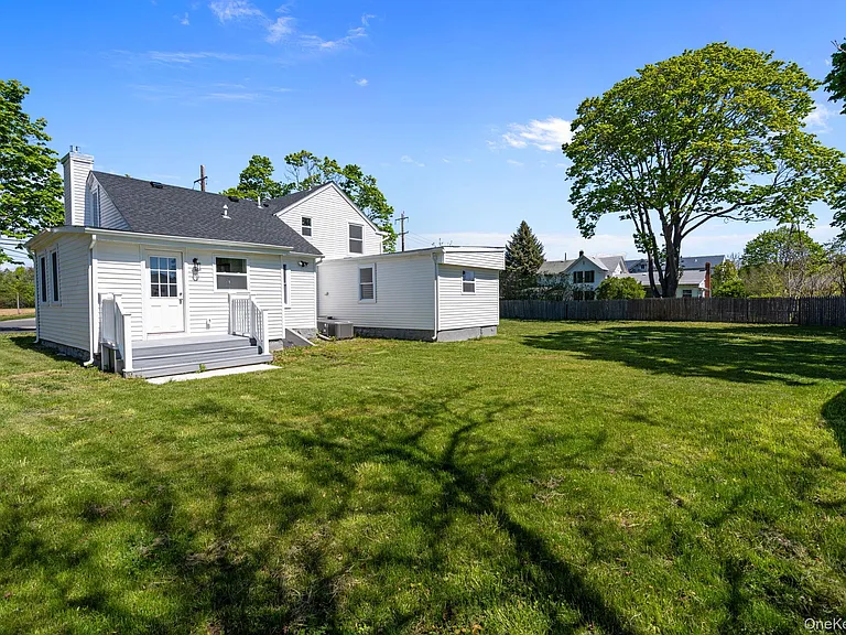 7600 Main Rd #1B — Photo 21