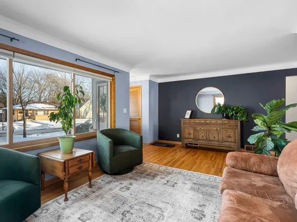 1521 Atlantic St, Saint Paul, MN 55106