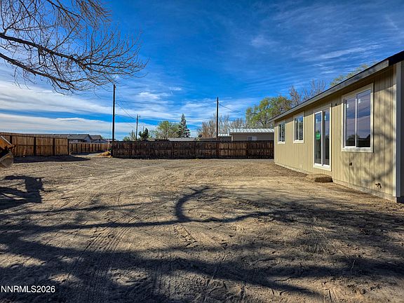 2nd image of 326 Valley Dr