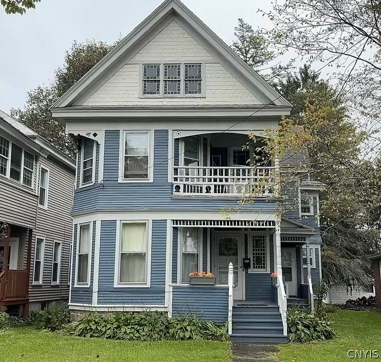 2nd image of 712 N James St