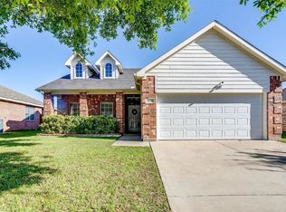 1136 Beaverwood Ln, Crowley, TX 76036