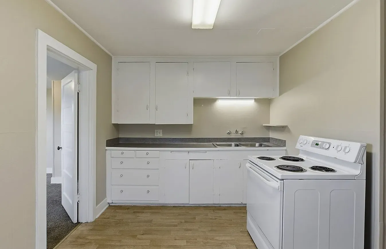 1 bed, 600 sqft, $1,100 — Photo 1