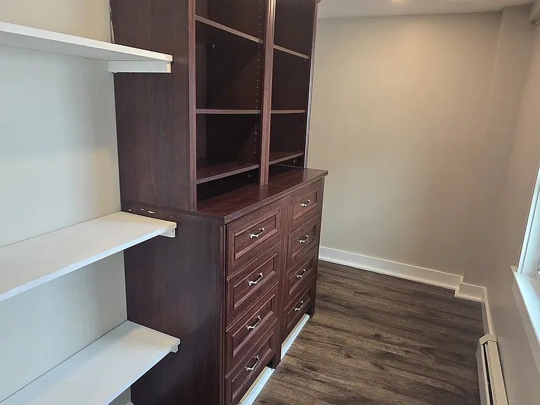 15-17 Central St #4 — Photo 6