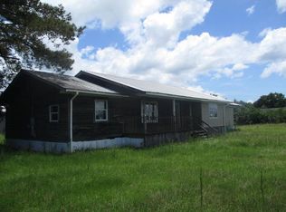 14 Redneck Hill Rd, Picayune, MS 39466