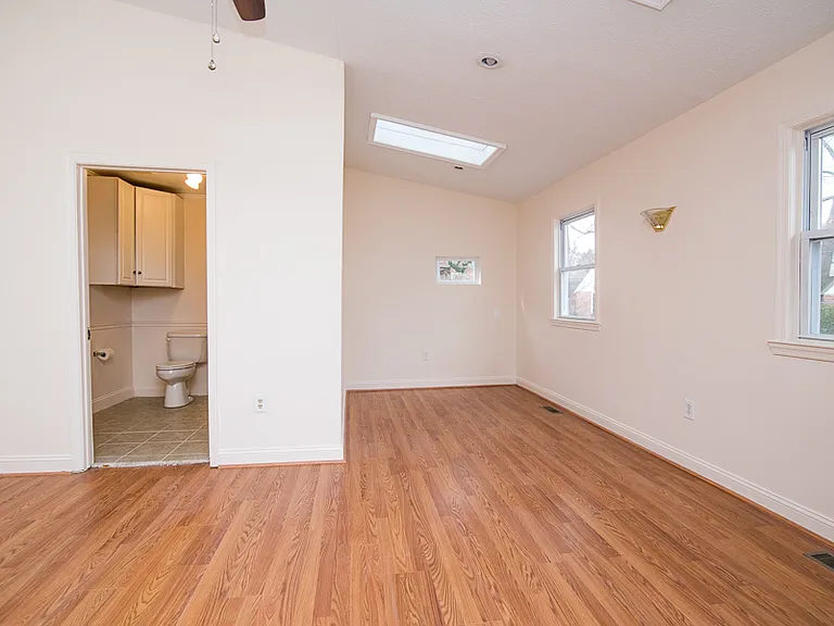 1731 Taylor St NW — Photo 6