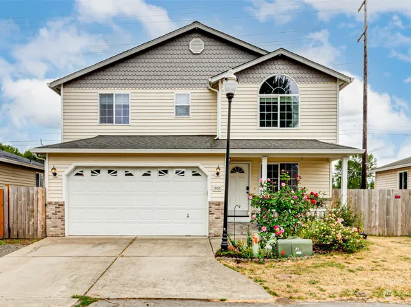 1952 Meadowood Loop, Woodland, WA 98674